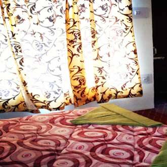 Hotel Luxury Inn, Srinagar 4